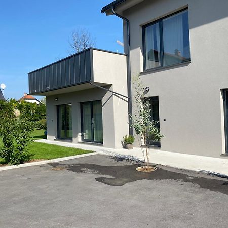 Apartments Lily Любляна Экстерьер фото
