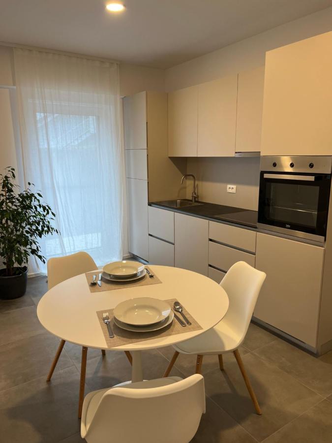 Apartments Lily Любляна Экстерьер фото